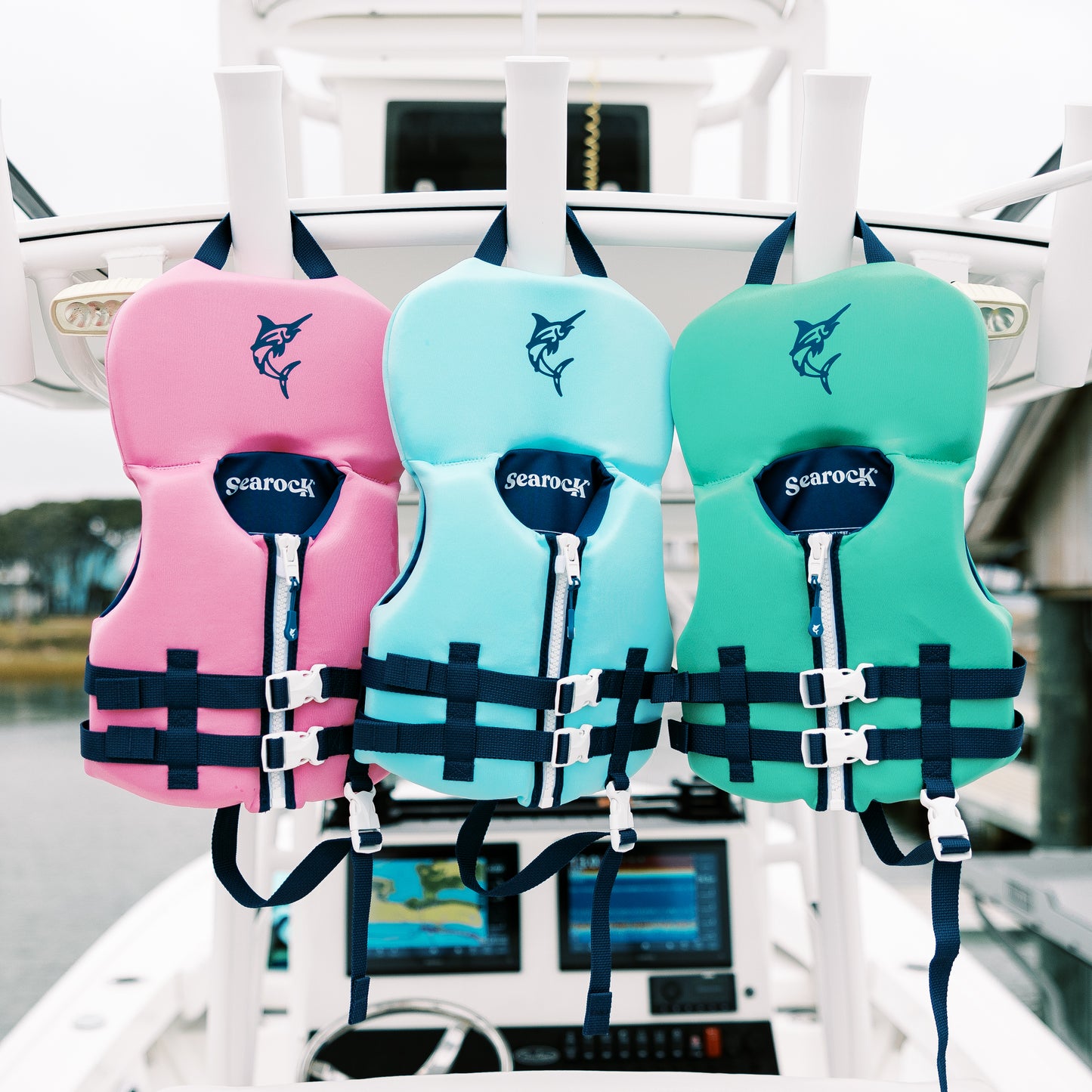lifejackets with coastal colors for kids