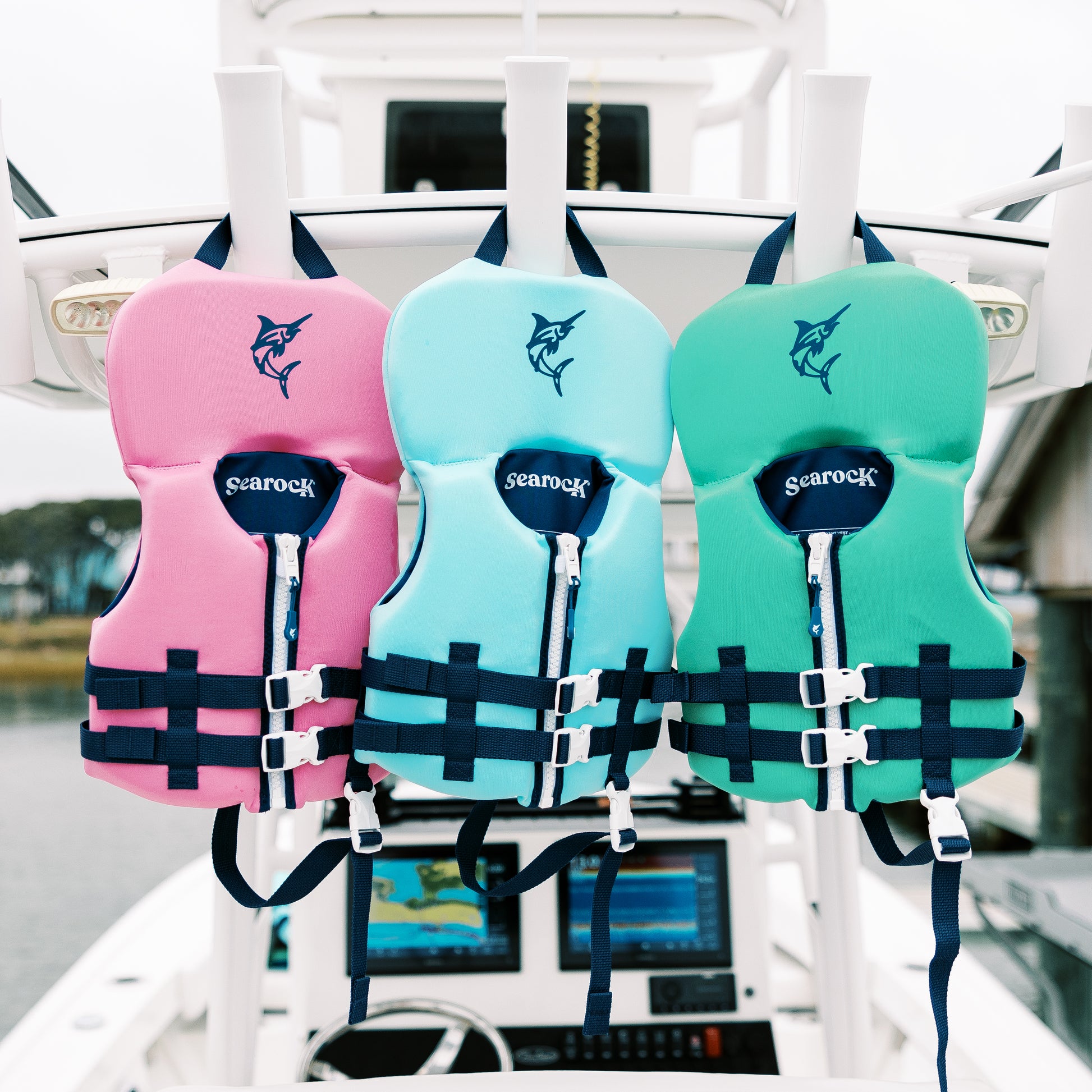 lifejackets with coastal colors for kids